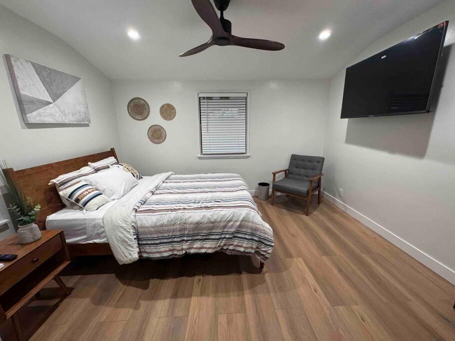 Mid-Century Gem In Long Beach Luaran gambar
