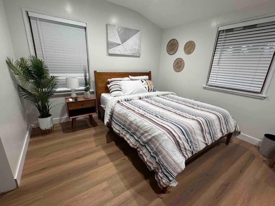 Mid-Century Gem In Long Beach Luaran gambar